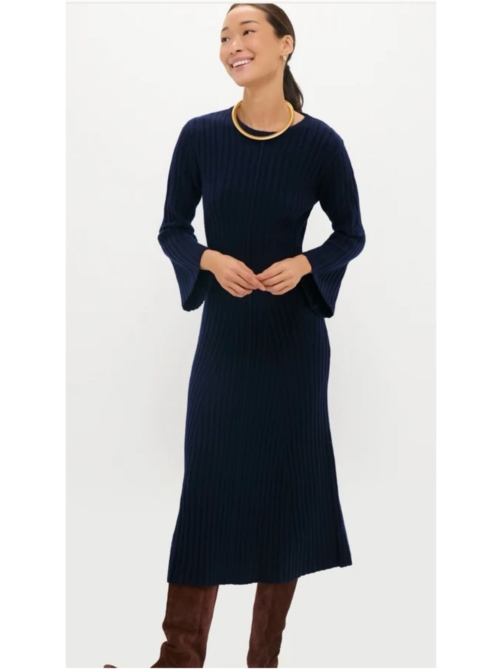 Ribbed Knit Long Sleeve Midi Dress in Navy